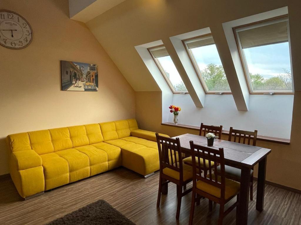 Gyulai Brill Apartman Εξωτερικό φωτογραφία