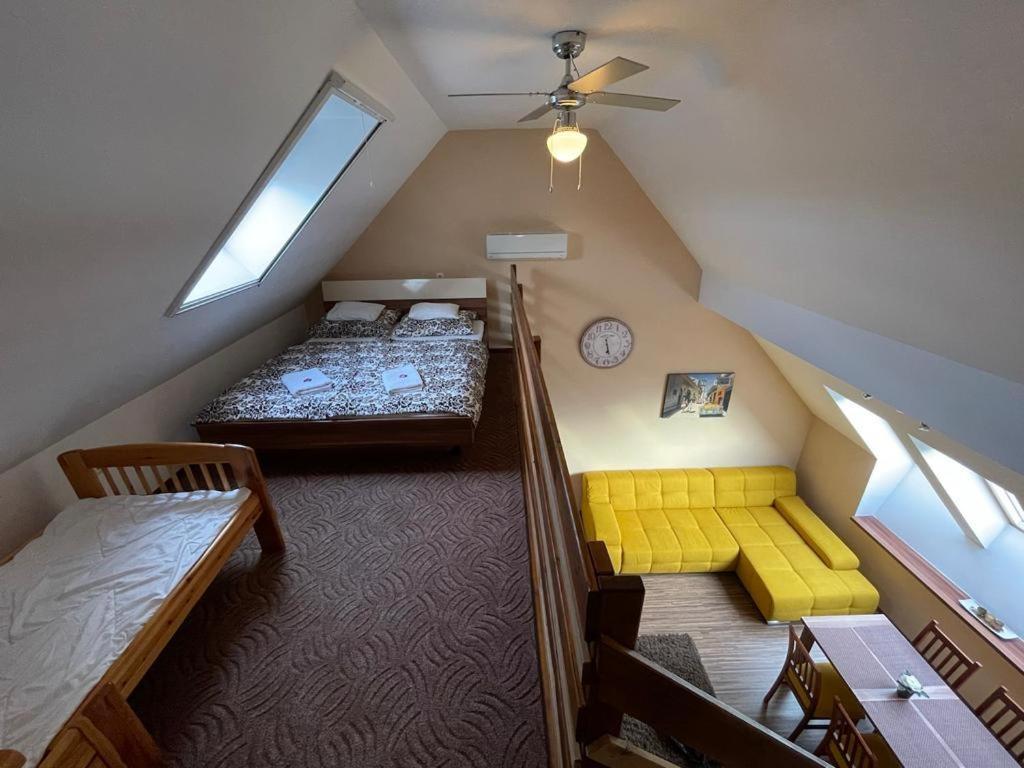 Gyulai Brill Apartman Εξωτερικό φωτογραφία
