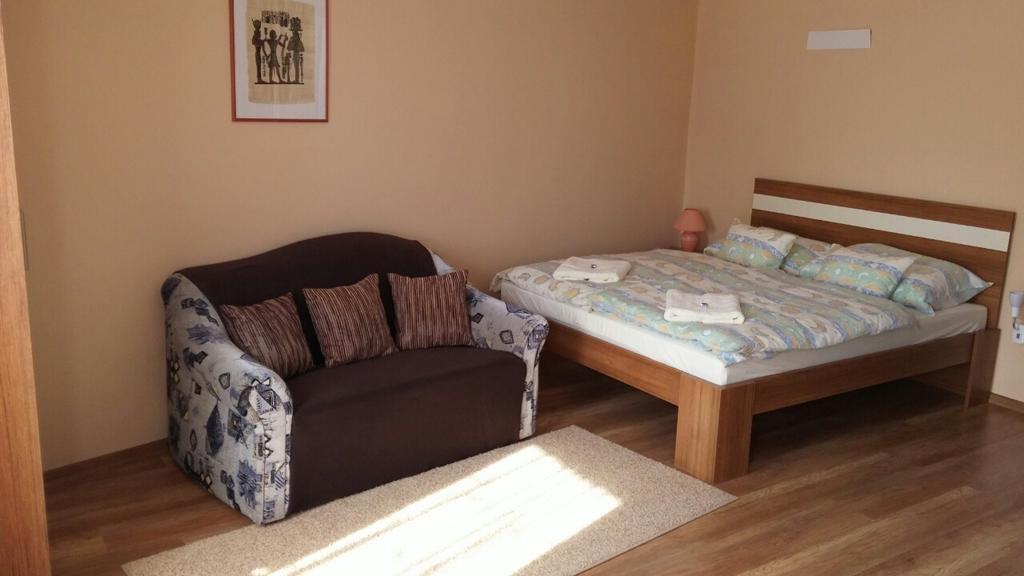 Gyulai Brill Apartman Εξωτερικό φωτογραφία