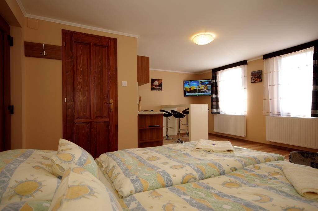 Gyulai Brill Apartman Εξωτερικό φωτογραφία