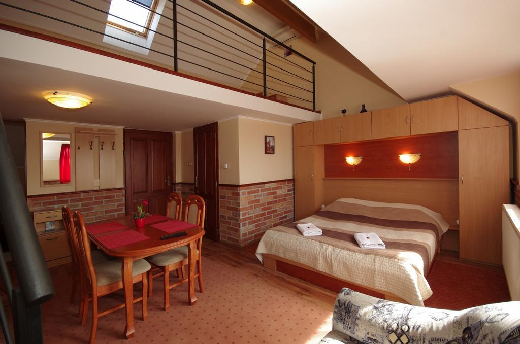 Gyulai Brill Apartman Εξωτερικό φωτογραφία